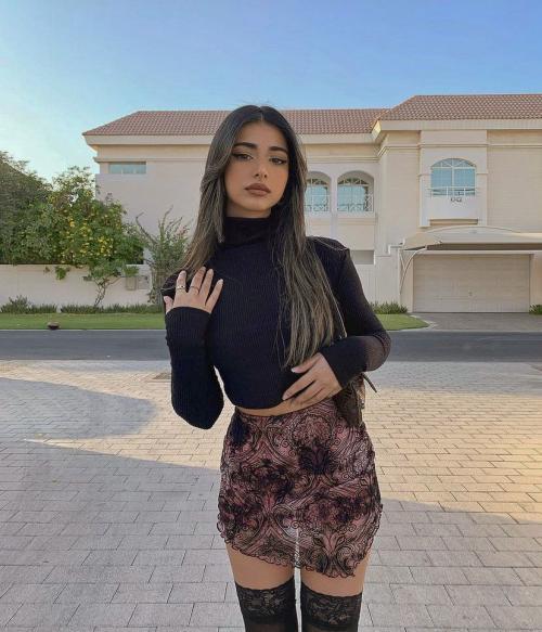 What's the name of this pornstar?