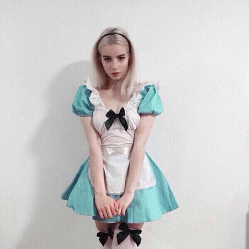 What's the name of this pornstar?