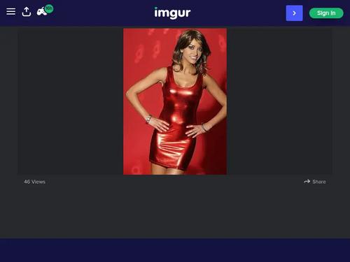 modeling De Namour Short Dress Red :http://www.discret-sexshop.com/de-namour-vestido-rojo-efecto-mojado-p-7804.html