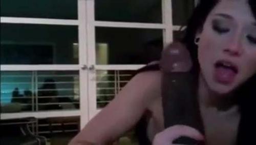 whats her name or any more videos of her?