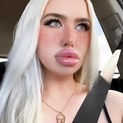 What's the name of this pornstar?