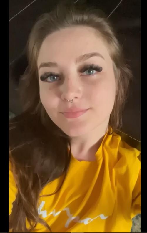 What's the name of this pornstar?