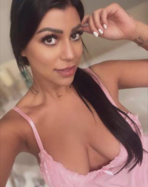 What's the name of this pornstar?