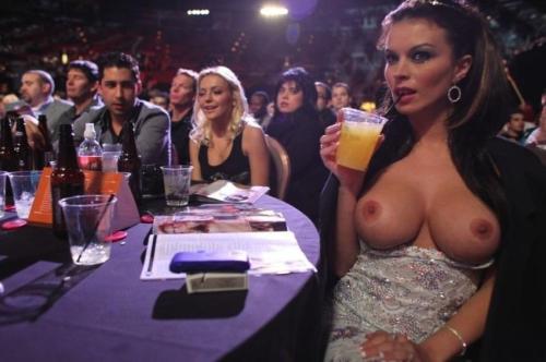 What's the name of this pornstar?