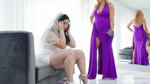 Keira Croft & Sedona Reign
https://www.analdin.com/videos/694319/keira-croft-and-sedona-reign-chubby-babes-lesbian-sex/?asgtbndr=1