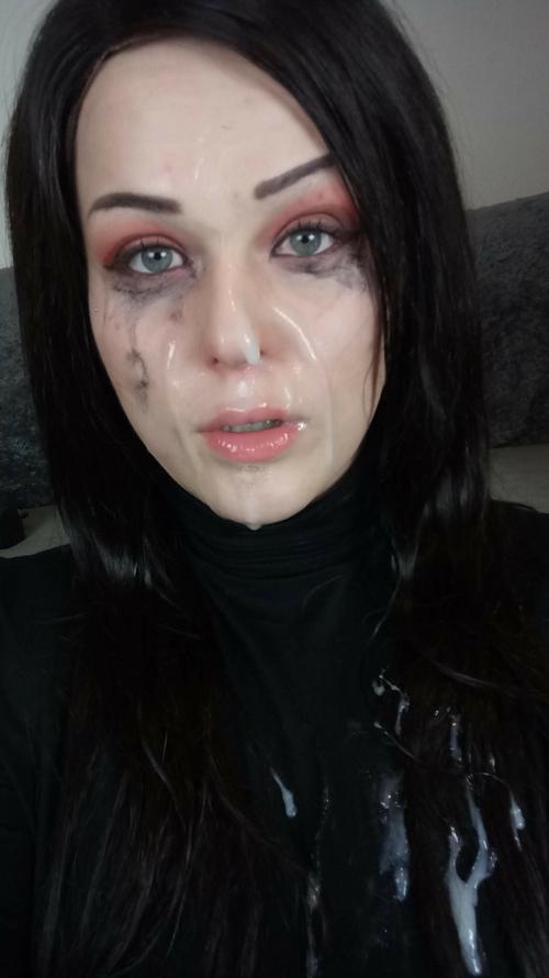 What's the name of this pornstar?