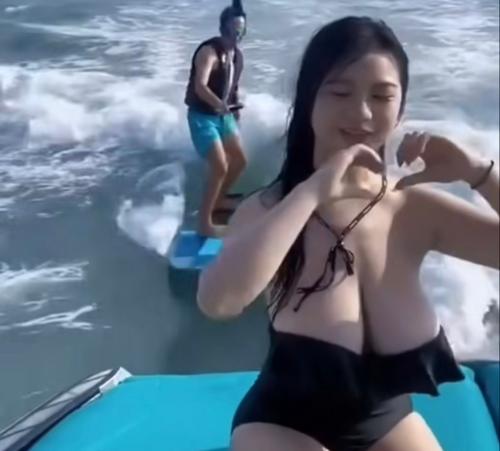 What's the name of this pornstar?