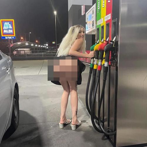 original twitter post --- https://twitter.com/BrunetteBunny3/status/1497769093272801281