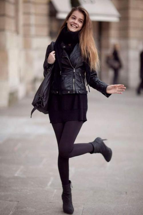 What's the name of this pornstar?