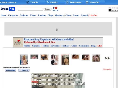 Emma Stoned & Ava Taylor