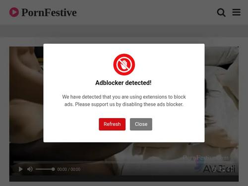 Chinese hot milf with big tits Li Er who likes steamy sex