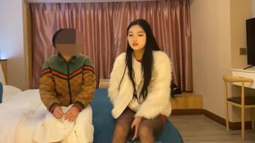 What's the name of this pornstar?