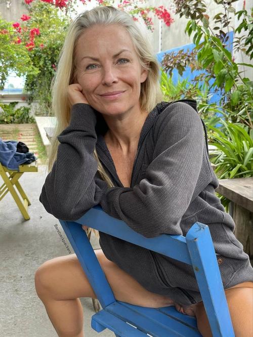 Barebackpackers / Joanna / JoannaNextDoor / @joannahall https://nsfw.xxx/post/do-you-like-moms-that-go-commando-21894013?page=27 https://www.instagram.com/joannanxtdoor/ https://www.facebook.com/profile.php?id=100088255664310&sk=reels_tab https://x.com/barebackpackers/ https://onlyfans.com/nextdoorjoanna/ https://onlyfans.com/joannahall https://www.tiktok.com/@thebarebackpackers https://www.tiktok.com/@joannanextdoor1 https://www.manyvids.com/Profile/1004065737/barebackpackers/Store/Videos https://chaturbate.eu/barebackpackers/ https://it.stripchat.com/Barebackpackers/profile