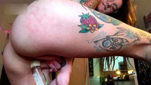 What's the name of this pornstar?