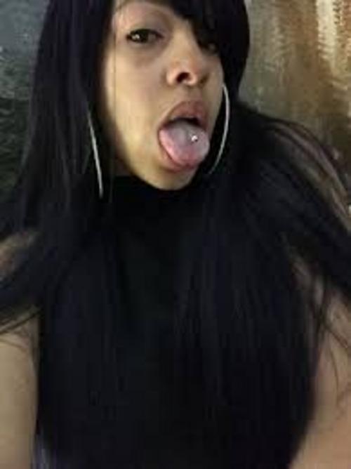 What's the name of this pornstar?