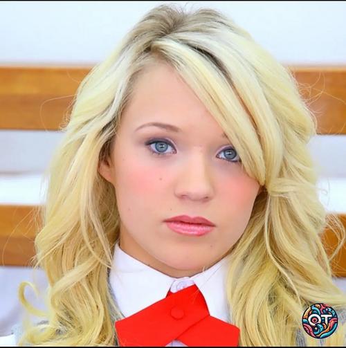 Teagen Summers  - https://www.indexxx.com/m/teagan-summers
