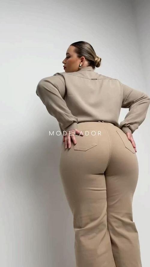 What's the name of this pornstar?