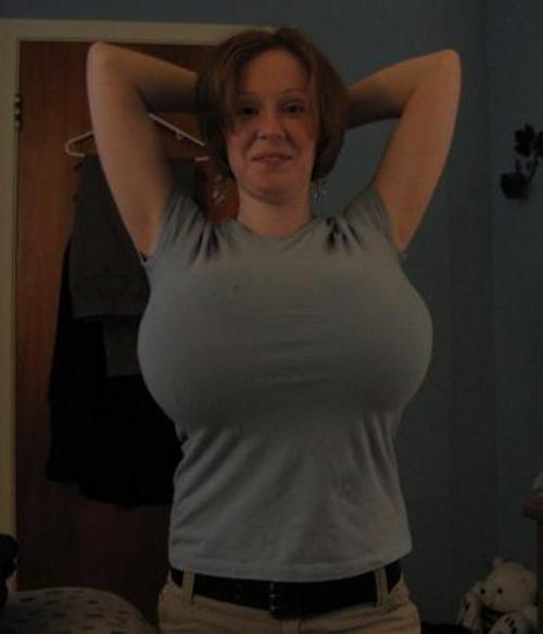 What's the name of this pornstar?