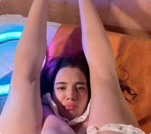 What's the name of this pornstar?