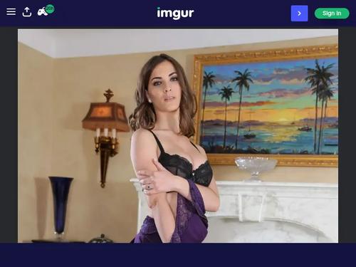 What's the name of this pornstar?