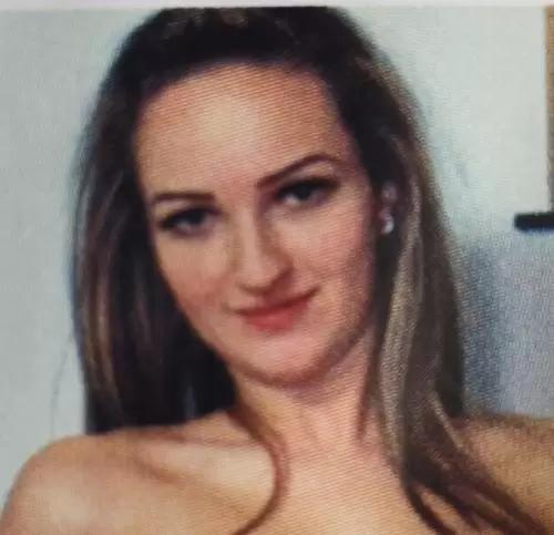 What's the name of this pornstar?