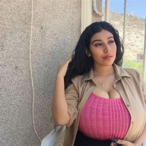 Amy Winos aka Amywinos  https://www.picuki.com/profile/amywinos106.official