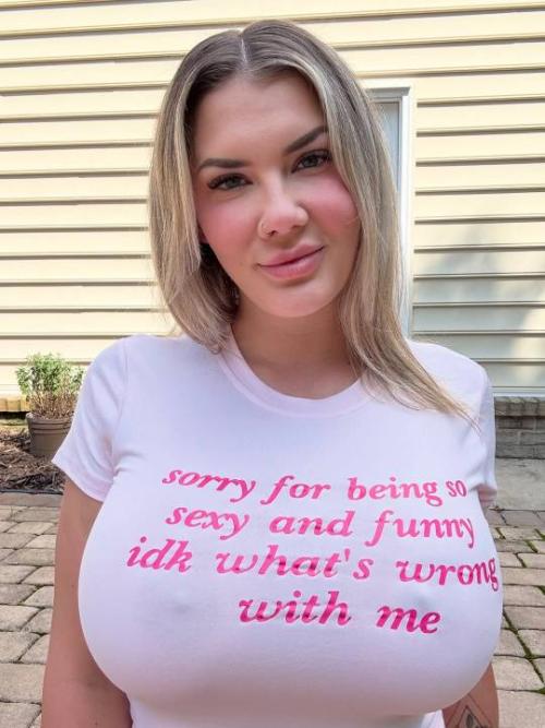 What's the name of this pornstar?