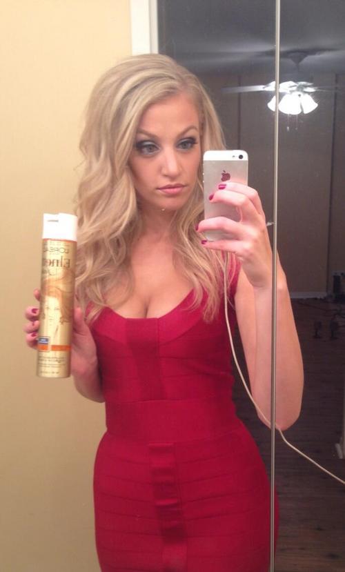 What's the name of this pornstar?