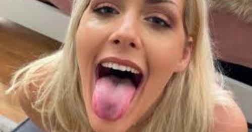 What's the name of this pornstar?